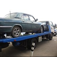 Эвакуация автомобиля Волга 3110 синего цвета